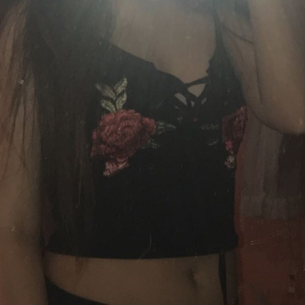 crop top from zumiez